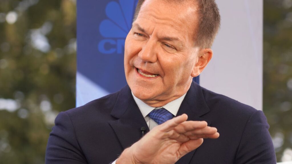 Paul Tudor Jones says ingredients are in place for massive rally before a ‘blow off’ top to bull market Paul Tudor Jones says ingredients are in place for massive rally before a 'blow off' top to bull market