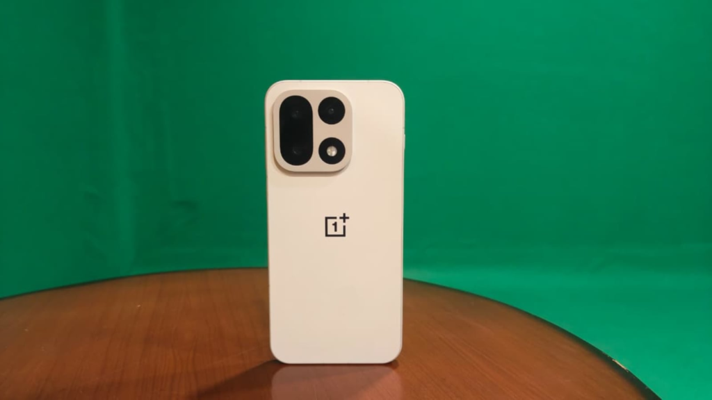 OnePlus slashes prices in Freedom Sale; check offers on flagship phones and tablets | Technology News OnePlus is offering these discounted items via the OnePlus website, OnePlus Experience Stores, Amazon, Flipkart, and prominent offline retailers like Reliance Digital, Croma, Vijay Sales, and Bajaj Electronics.(Express Photo)
