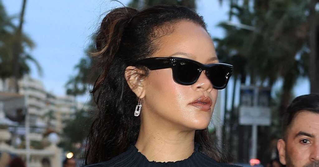 Rihanna Reveals Moment Bullets Sprayed Home Rihanna Reveals Moment Bullets Sprayed Home