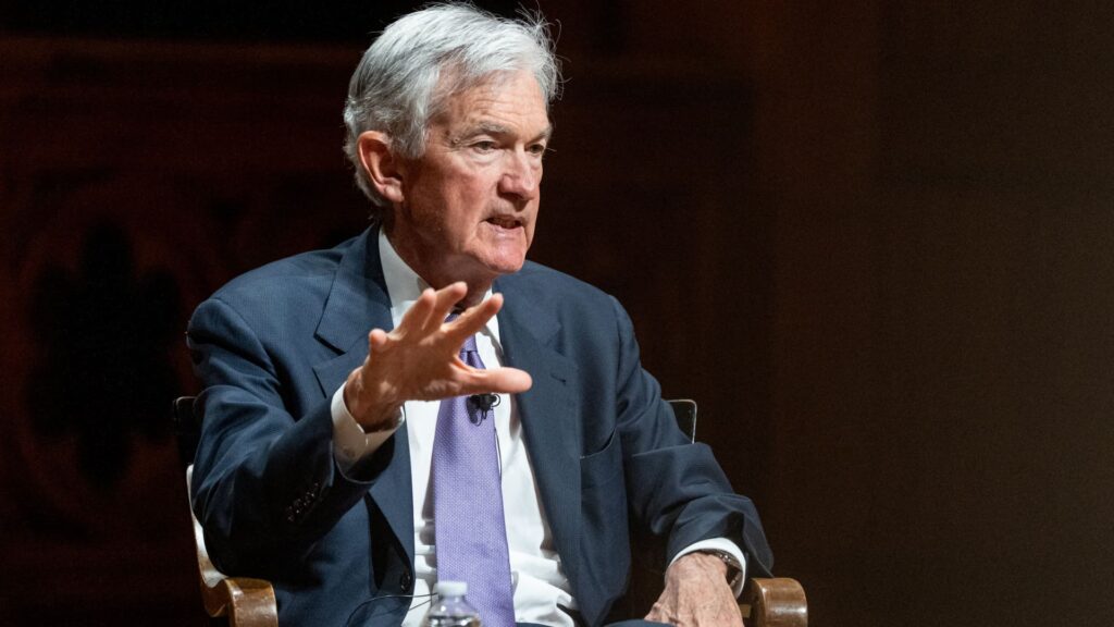 Powell sees inflation outlook in check, no need to hike rates because of oil shock Powell sees inflation outlook in check, no need to hike rates because of oil shock