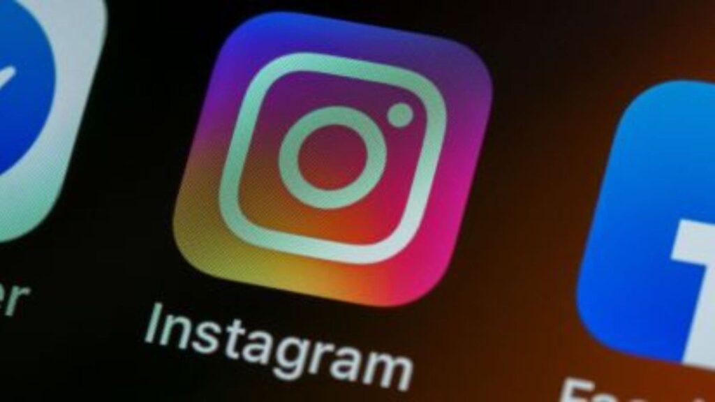The subscription also provides the option to create multiple audience lists aside from the existing close friends option. (File Photo)