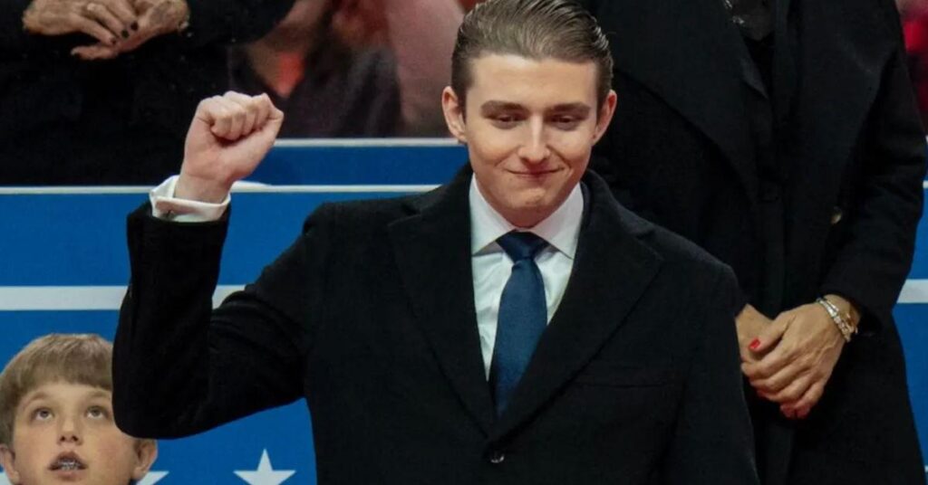 Barron Trump Desperate to ‘Impress His Family’ and ‘Look Good to Donald’ Barron Trump Desperate to 'Impress His Family' and 'Look Good to Donald'