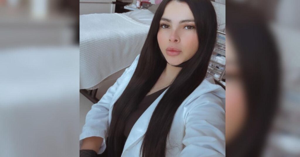 'Fake' Doctor, 31, Arrested for Attempting to Inject 'Client' With Botox