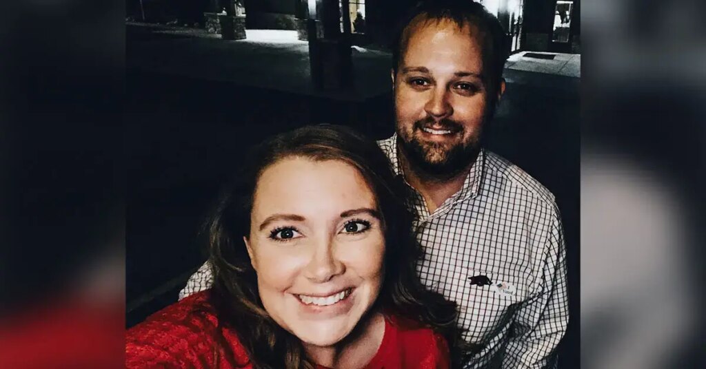 Anna Duggar Appears to Stand by Husband Josh, Flashes Ring on Instagram Anna Duggar Appears to Stand by Husband Josh, Flashes Ring on Instagram