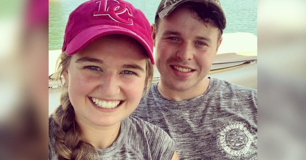 Kendra Duggar’s ‘Parents Urging Her to Divorce Joseph After Arrest’ Kendra Duggar's 'Parents Urging Her to Divorce Joseph After Arrest'