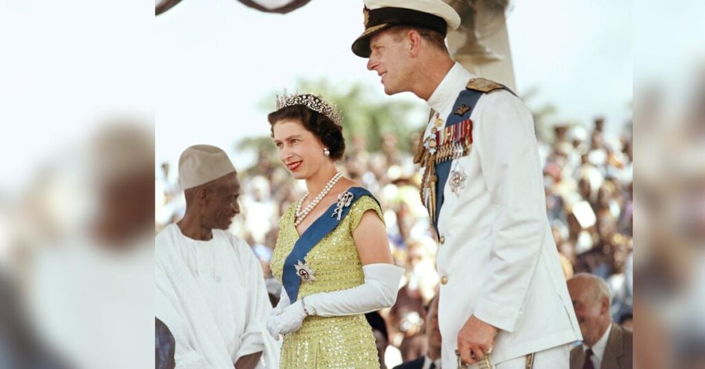Secrets of Queen Elizabeth's Engagement Ring Revealed