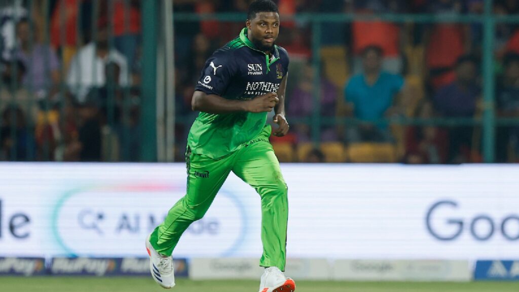 Mo Bobat on why Romario Shepherd bowled last over for RCB against DC | Cricket News