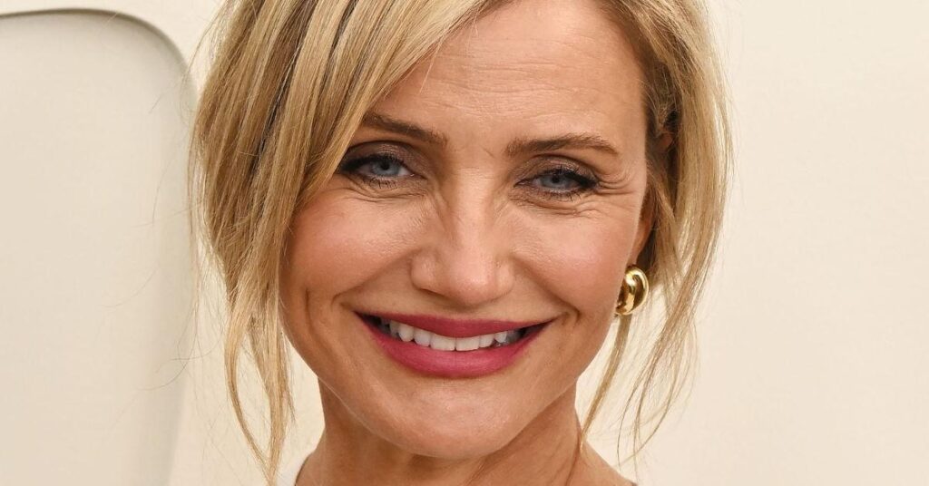 A-Lister Sparks Fears She’s Suffering Howard Hughes-Style Germaphobia A-Lister Sparks Fears She's Suffering Howard Hughes-Style Germaphobia