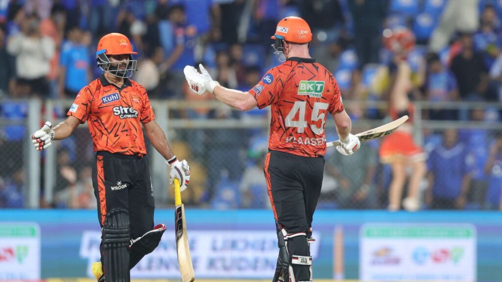 Sunrisers batting might comes to the fore in big chase as Mumbai Indians continue to slide