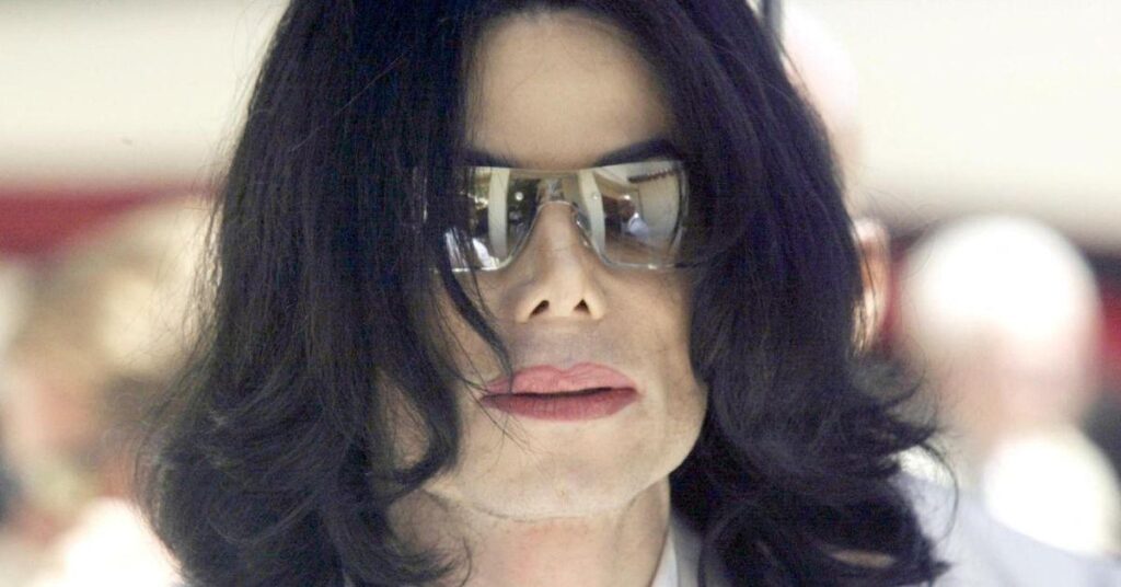 Michael Jackson ‘Was a Secret Stoner for Years’ Michael Jackson 'Was a Secret Stoner for Years'