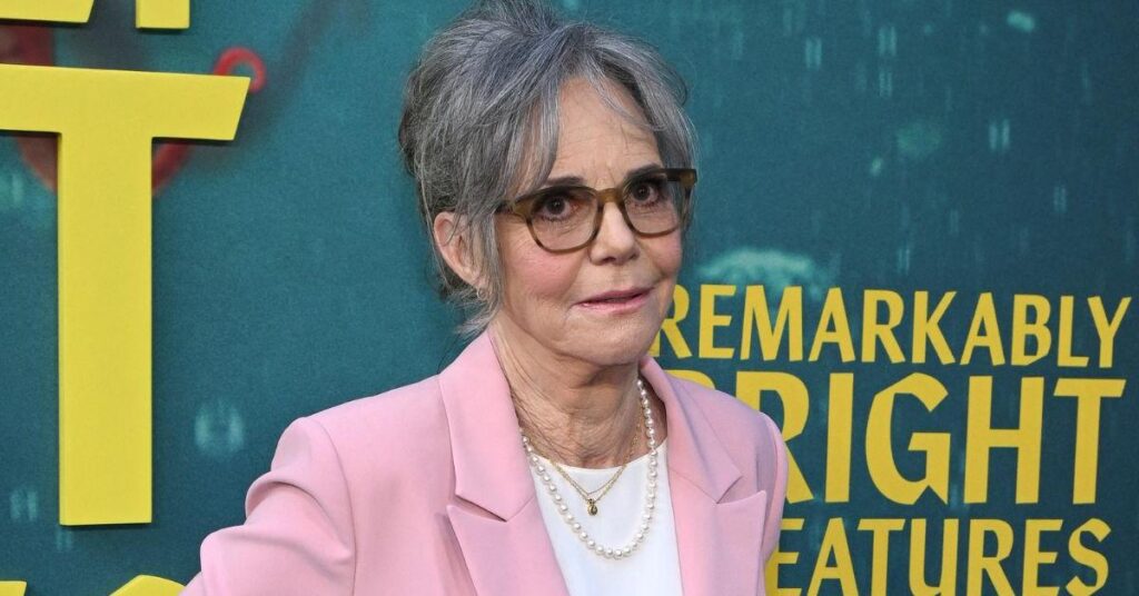 Sally Field Confesses Childhood Sexual Abuse Left Her Filled With ‘Rage’ Sally Field Confesses Childhood Sexual Abuse Left Her Filled With 'Rage'